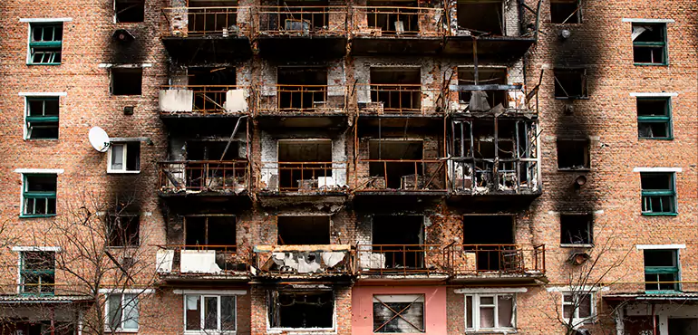 Why Homeowners Choose Us to Sell Their Distressed Homes in Pasadena