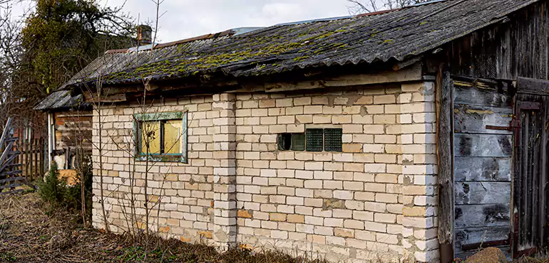 Cracks in Foundation Walls or Slab in Pasadena, TX
